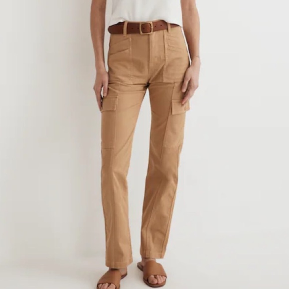 Madewell The Garment-Dyed '90s Straight Cargo Pants in Sand Dune